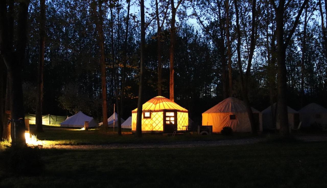 Oeko Kemping Es Glamping Tiszadada Exteriér fotografie